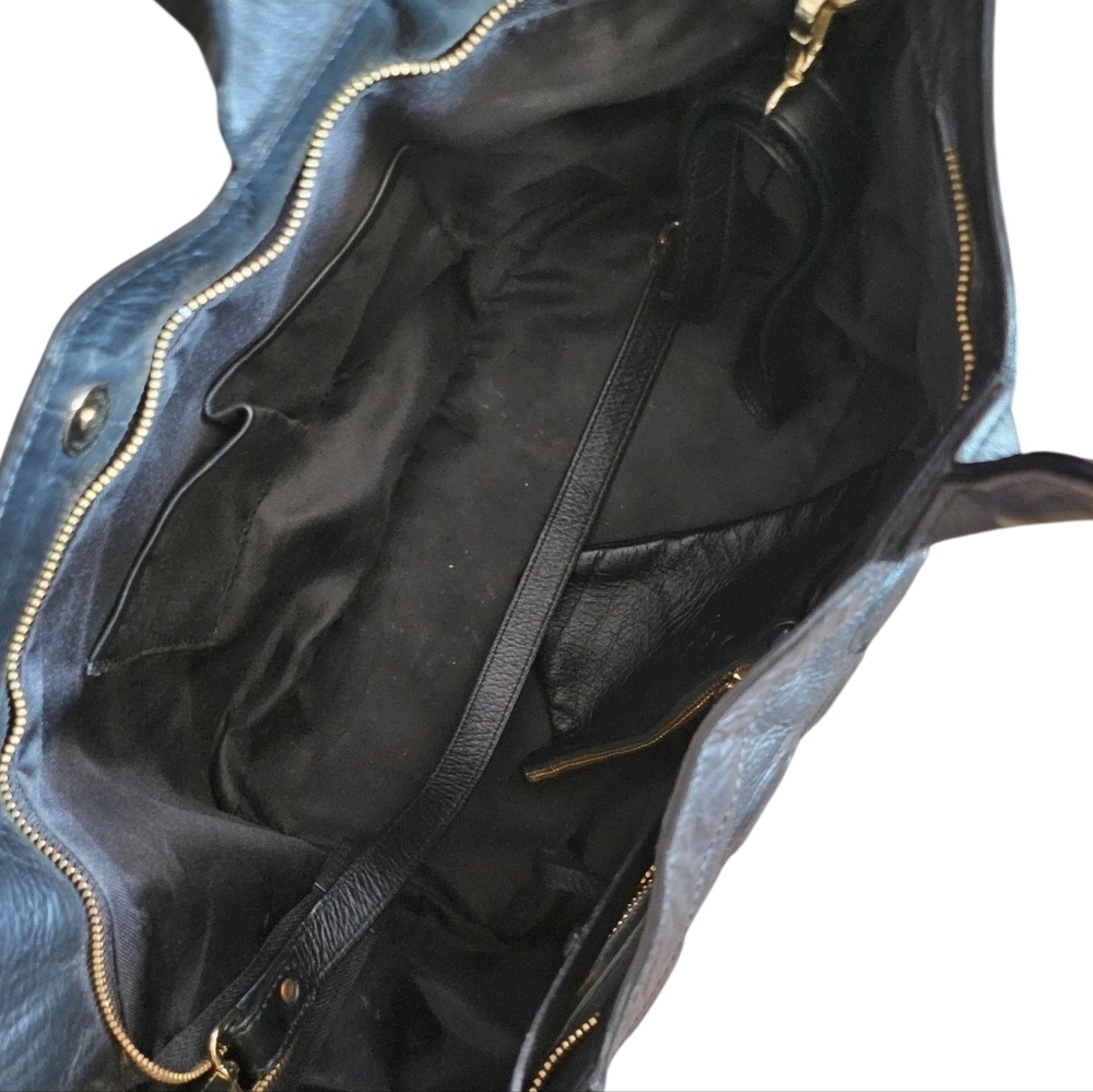Black 100% Leather Skull Embossed Tote Made In Italy - Picture 16 of 16